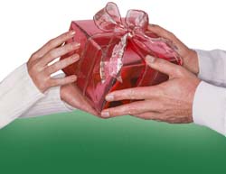 Hands_Gift